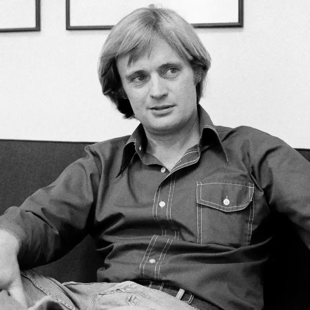 David McCallum, a star of NCIS and The Man From U.N.C.L.E., died at age 90 (6)