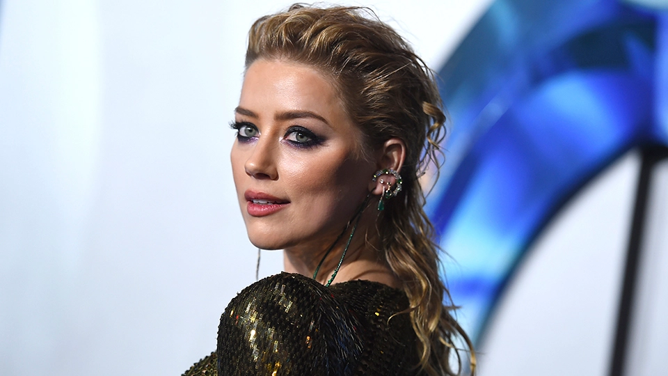 Amber Heard- style caster